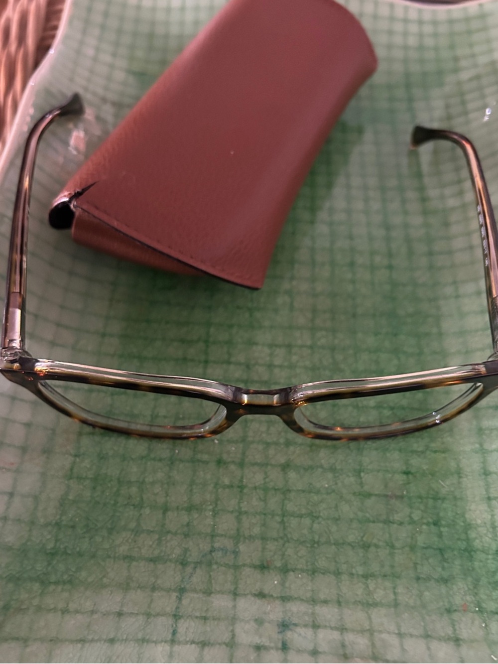 Ray-Ban Women's Tortoiseshell Prescription Glasses with Brown Case